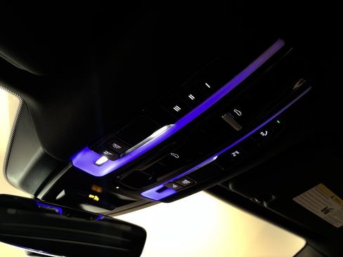 Used 2019 Porsche Cayenne E-Hybrid image 23