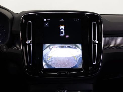 Used 2021 Volvo XC40 P8 Recharge w/ Advanced Package AWD/4WD image 34
