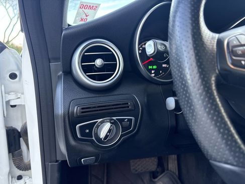 Used 2018 Mercedes-Benz C 300 Coupe image 17