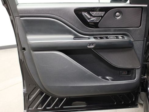Used 2025 Lincoln Aviator Reserve image 20