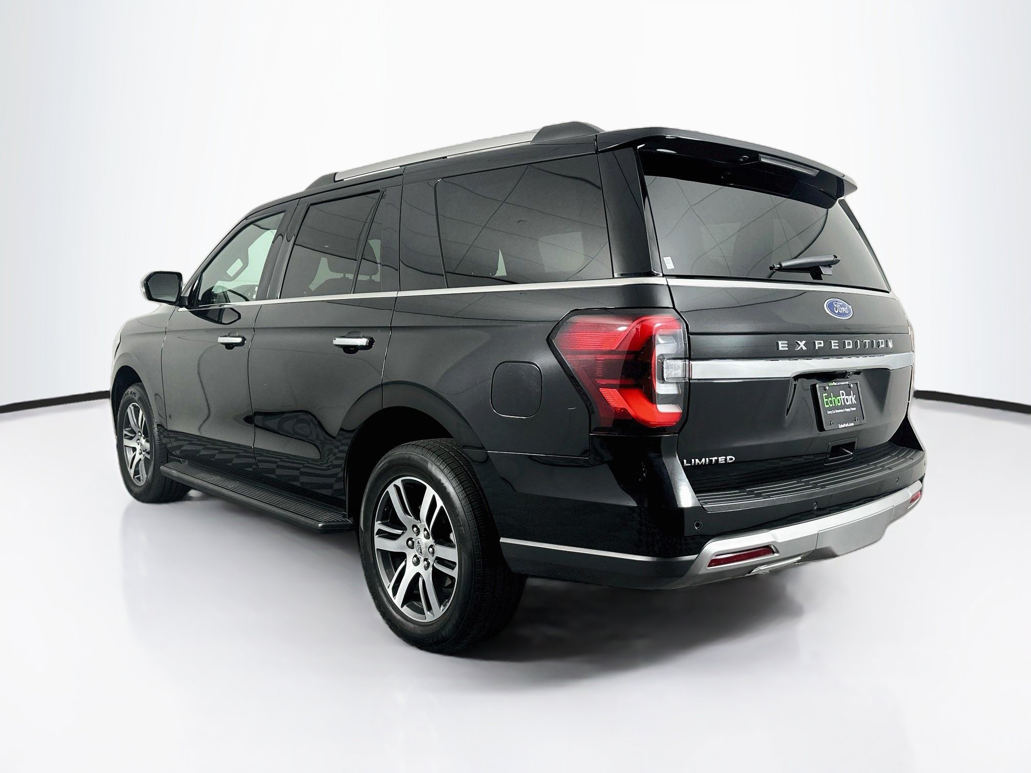 Used 2024 Ford Expedition Limited RWD image 5