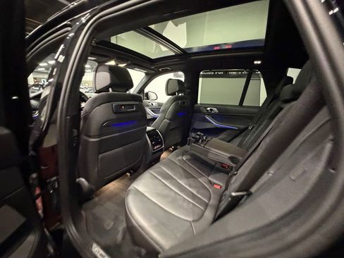 Used 2020 BMW X5 xDrive40i w/ M Sport Package image 25