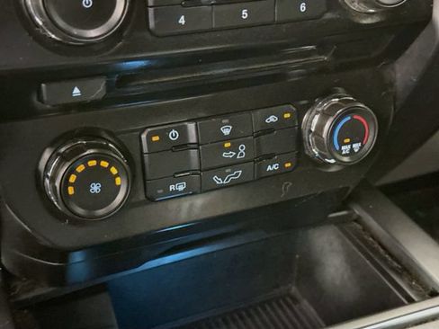 Used 2017 Ford F150 XL w/ Equipment Group 101A Mid AWD/4WD image 14