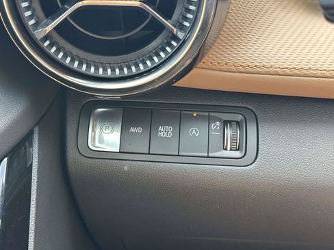Used 2025 Chevrolet Equinox ACTIV w/ Safety and Technology Package AWD/4WD image 22