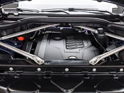 Certified 2022 BMW X6 xDrive40i w/ M Sport Package image 29