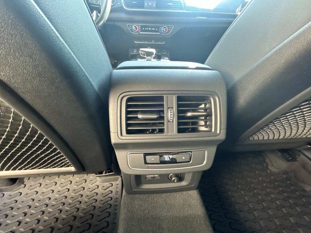 Used 2023 Audi Q5 2.0T Premium w/ Convenience Package AWD/4WD image 19