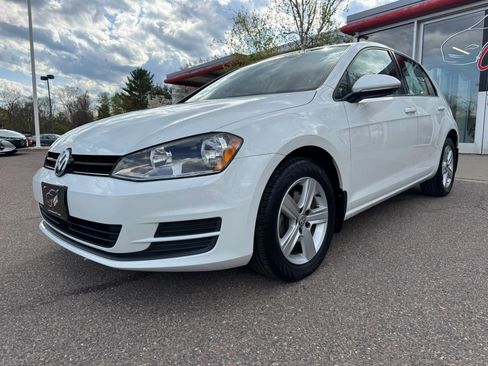 Used 2017 Volkswagen Golf S FWD image 1