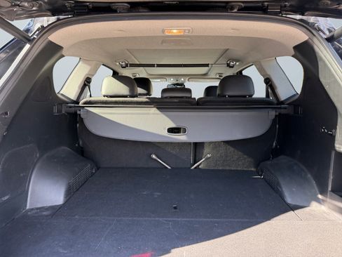 Used 2020 Hyundai Santa Fe Limited image 16