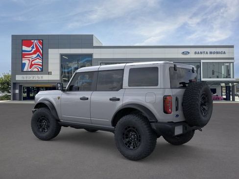 New 2026 Ford Bronco Badlands AWD/4WD image 4