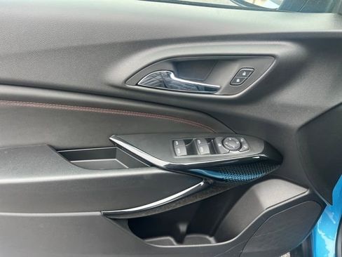 New 2026 Chevrolet Trax RS w/ Sunroof Package image 17