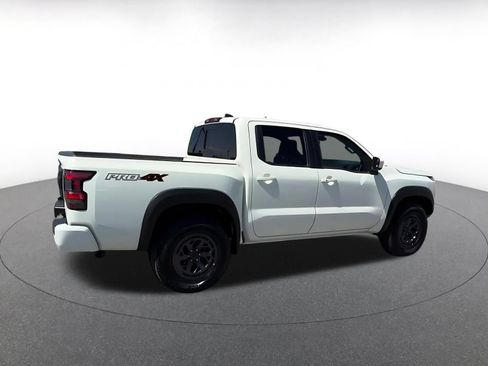 Used 2026 Nissan Frontier PRO-4X AWD/4WD image 11