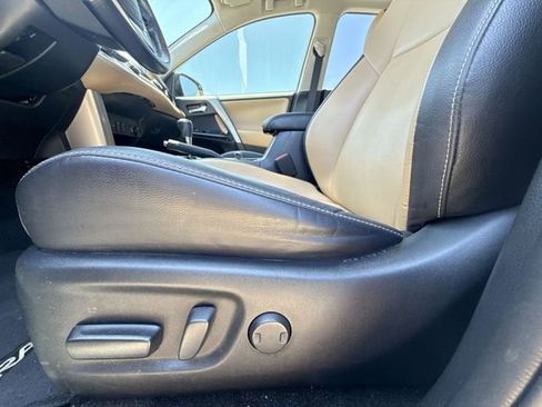 Used 2018 Toyota RAV4 Limited w/ Advanced Technology Package AWD/4WD image 12