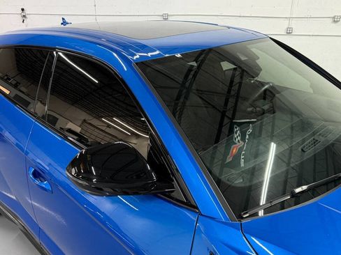 Used 2021 Lamborghini Urus AWD/4WD image 6