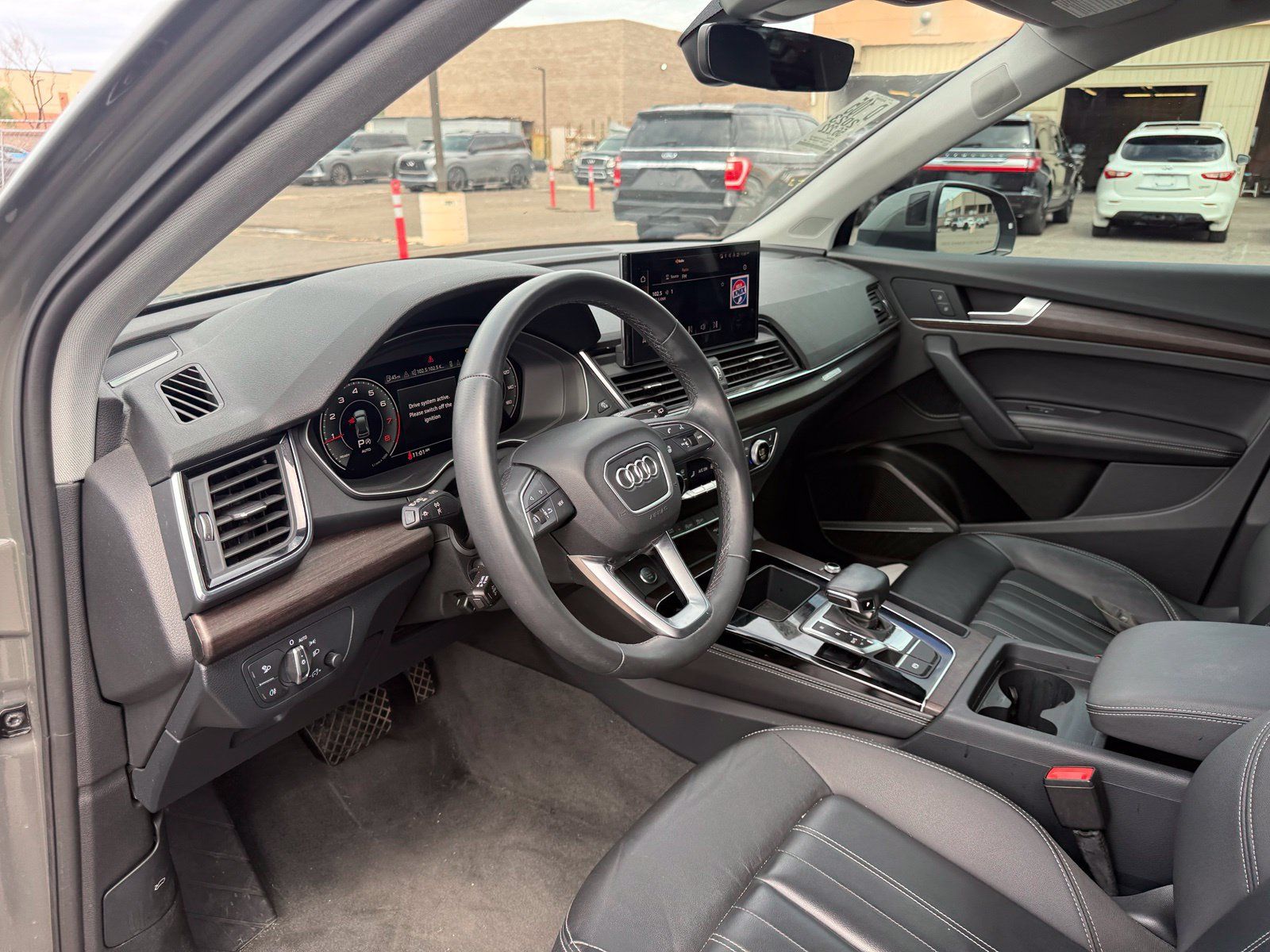 Used 2023 Audi Q5 2.0T Premium Plus w/ Premium Plus Package AWD/4WD image 12