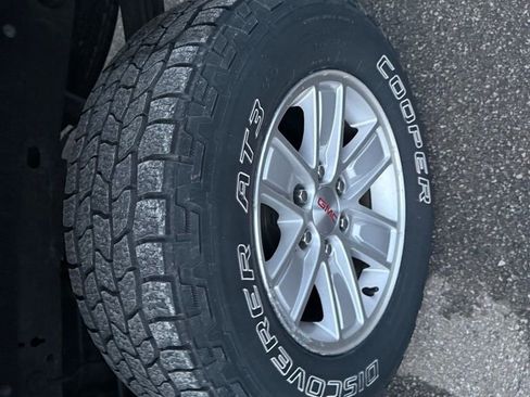 Used 2016 GMC Sierra 1500 SLE w/ SLE Value Package image 23