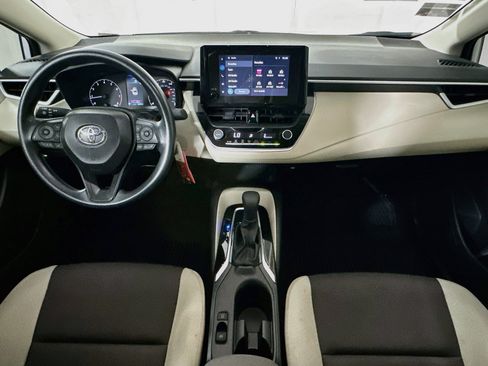 Used 2025 Toyota Corolla LE FWD image 26