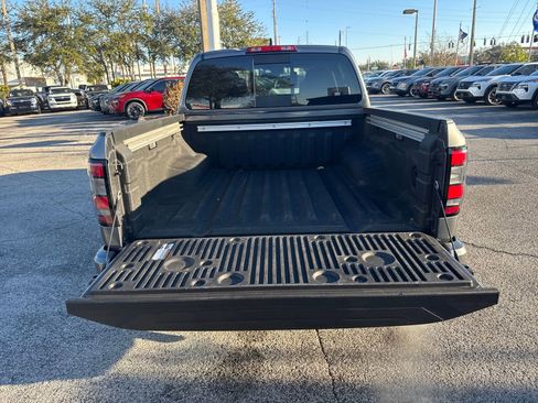 Certified 2025 Nissan Frontier SV w/ SV Convenience Package image 7
