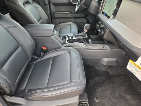 New 2026 Ford Bronco Outer Banks image 10