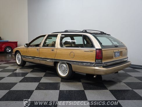 Used 1996 Buick Roadmaster Estate RWD image 10