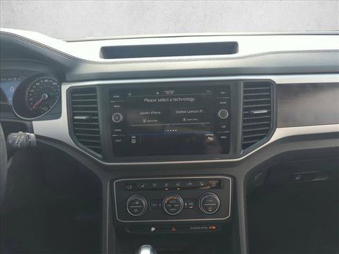Used 2021 Volkswagen Atlas SE FWD image 12