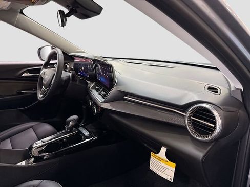 New 2026 Chevrolet Trax ACTIV w/ Sunroof Package image 30