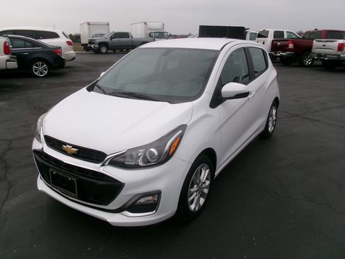 Used 2020 Chevrolet Spark LT image 2