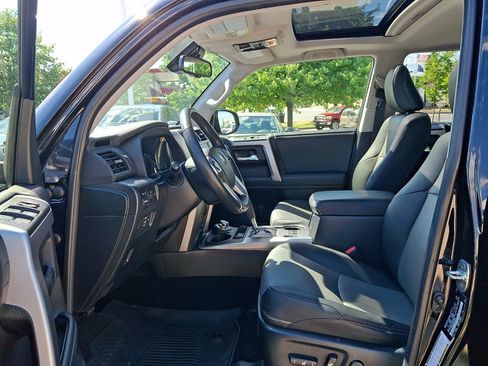 Used 2024 Toyota 4Runner SR5 Premium w/ Moonroof Package AWD/4WD image 14