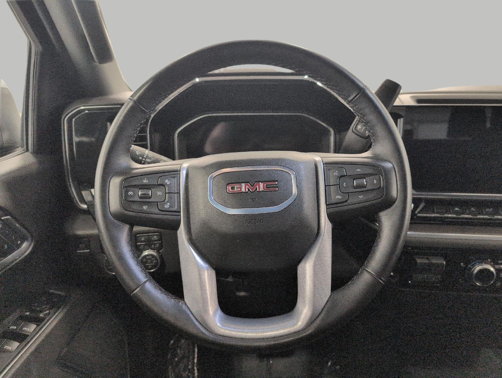 Used 2026 GMC Sierra 1500 SLT AWD/4WD image 5