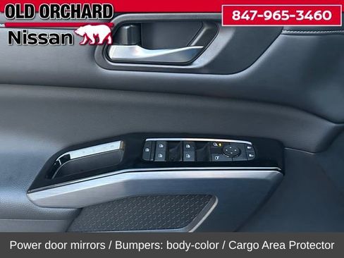 Used 2024 Nissan Pathfinder SL w/ Cargo Package image 10