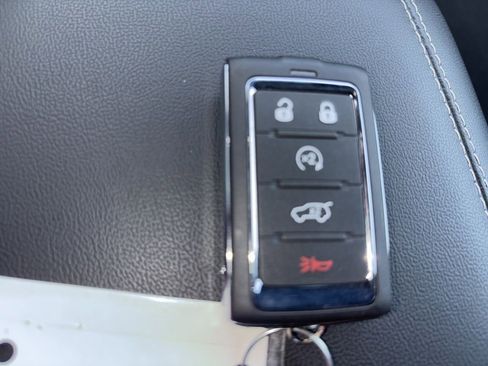 New 2026 Jeep Grand Cherokee Laredo X AWD/4WD image 18