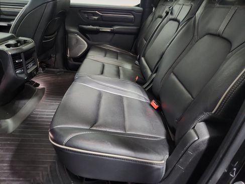 Used 2019 RAM 1500 Limited AWD/4WD image 13