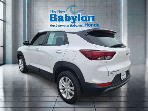 Used 2023 Chevrolet TrailBlazer LS image 3