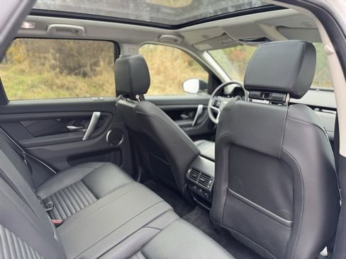 New 2025 Land Rover Discovery Sport S image 17