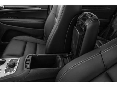 Used 2020 Jeep Grand Cherokee Limited X image 18