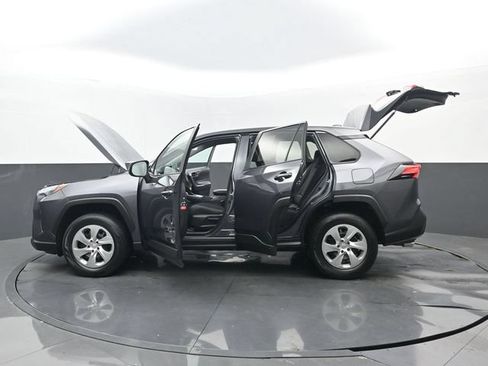 Used 2023 Toyota RAV4 LE FWD image 34