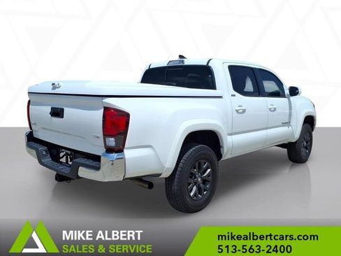 Used 2021 Toyota Tacoma SR5 AWD/4WD image 7