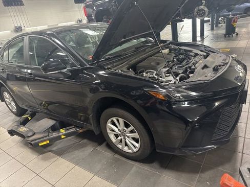 Used 2025 Toyota Camry LE FWD image 1