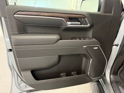 New 2026 GMC Sierra 1500 SLT w/ SLT Premium Plus Package AWD/4WD image 13