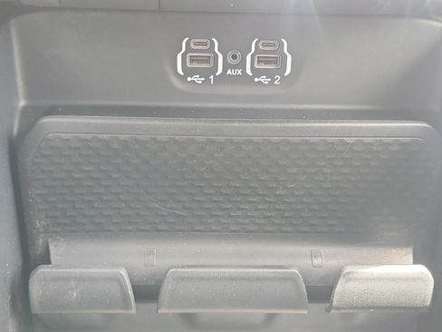 Used 2022 RAM 2500 Big Horn w/ Night Edition AWD/4WD image 29