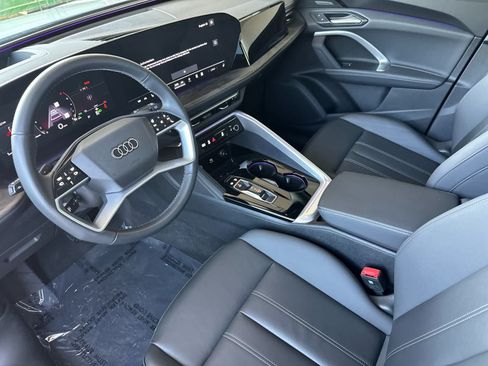 Used 2025 Audi Q5 Premium w/ Premium Plus AWD/4WD image 11