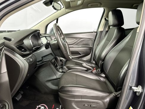 Used 2017 Buick Encore Preferred image 19
