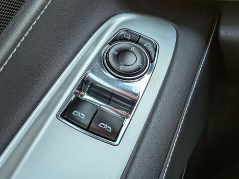 Used 2025 Chevrolet Corvette Stingray Coupe w/ 1LT image 24