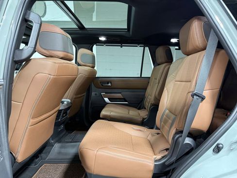 Used 2025 Toyota Sequoia 4WD image 19