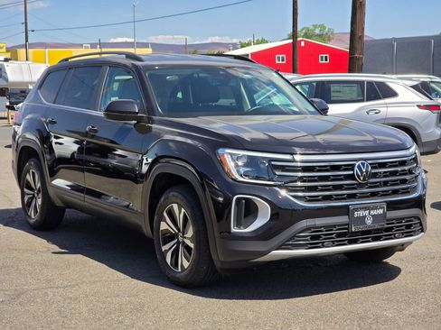 Used 2024 Volkswagen Atlas SE AWD/4WD image 7