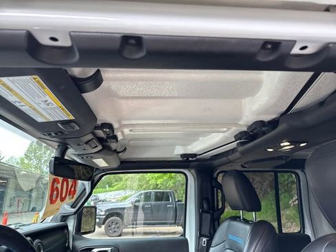 Used 2023 Jeep Wrangler Unlimited Rubicon 4xe w/ Steel Bumper Group AWD/4WD image 24