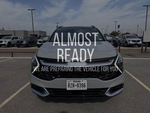 Used 2023 Kia Sportage SX image 1