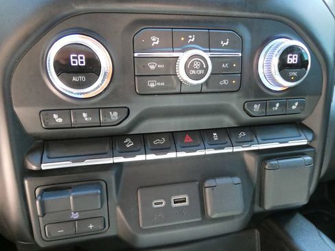 Used 2022 GMC Sierra 2500 AT4 AWD/4WD image 27