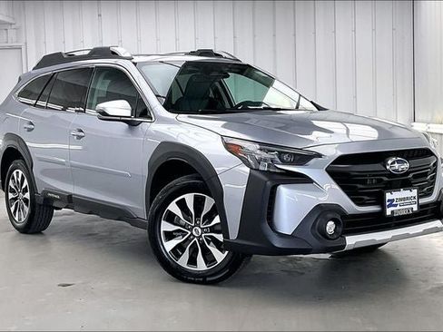 Used 2023 Subaru Outback Touring AWD/4WD image 35
