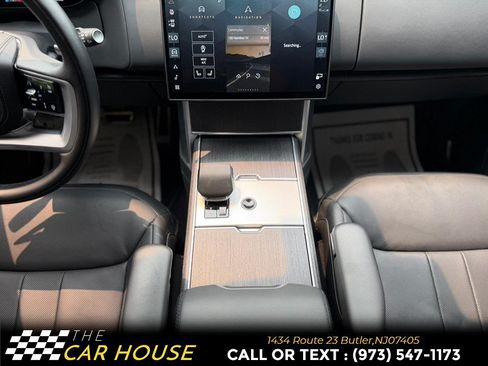 Used 2025 Land Rover Range Rover SE AWD/4WD image 33