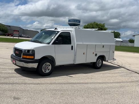 New 2025 GMC Savana 3500 w/ Power Convenience Package image 26
